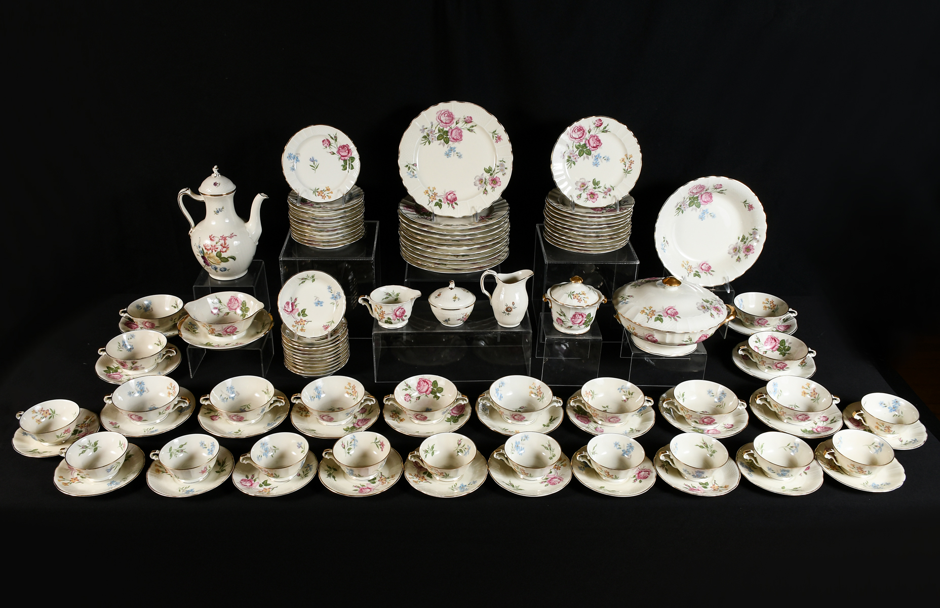 FRENCH L. BERNARDAUD & CO. LIMOGES CHINA: