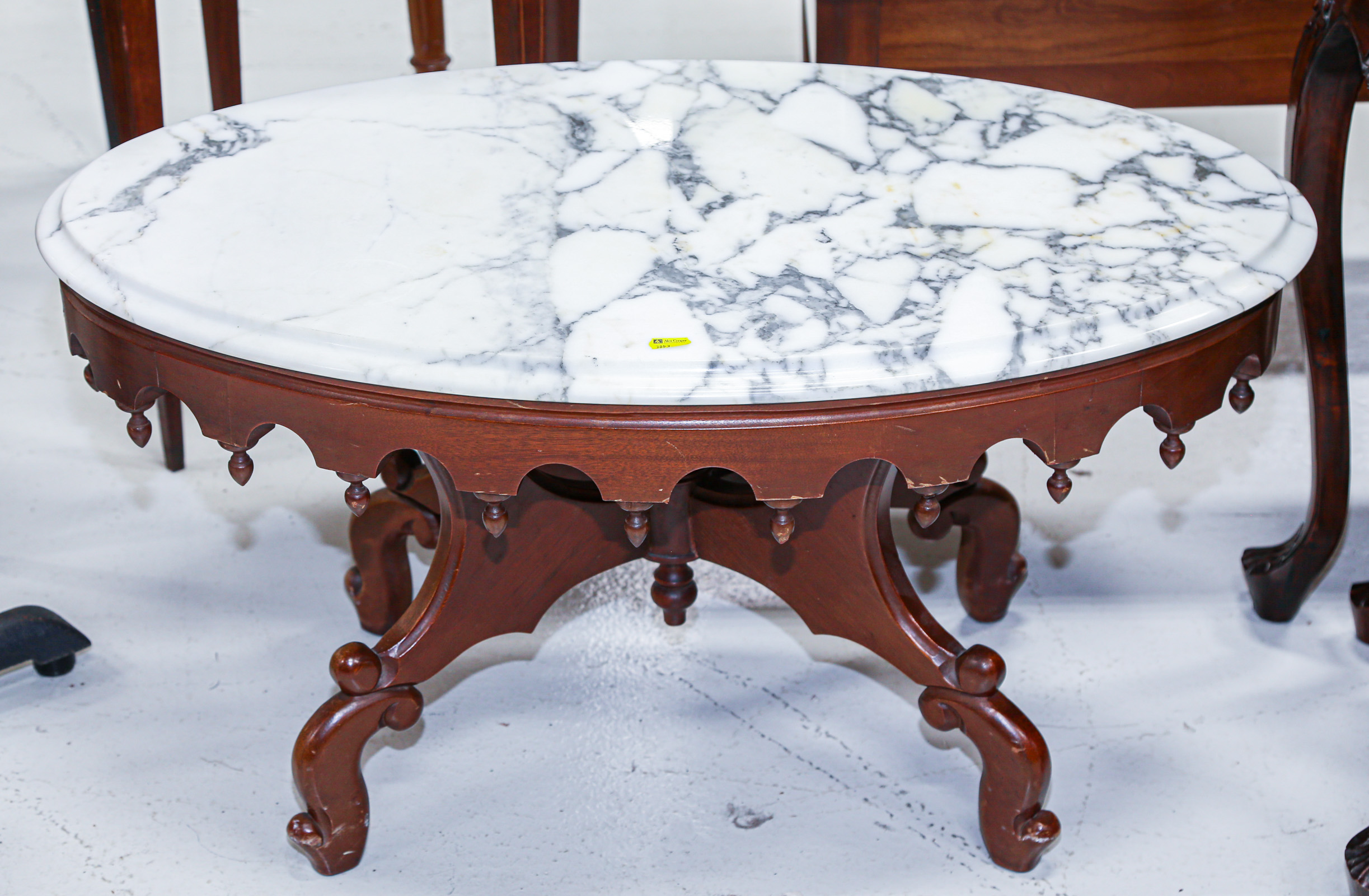 VICTORIAN STYLE MARBLE TOP COFFEE 369abd