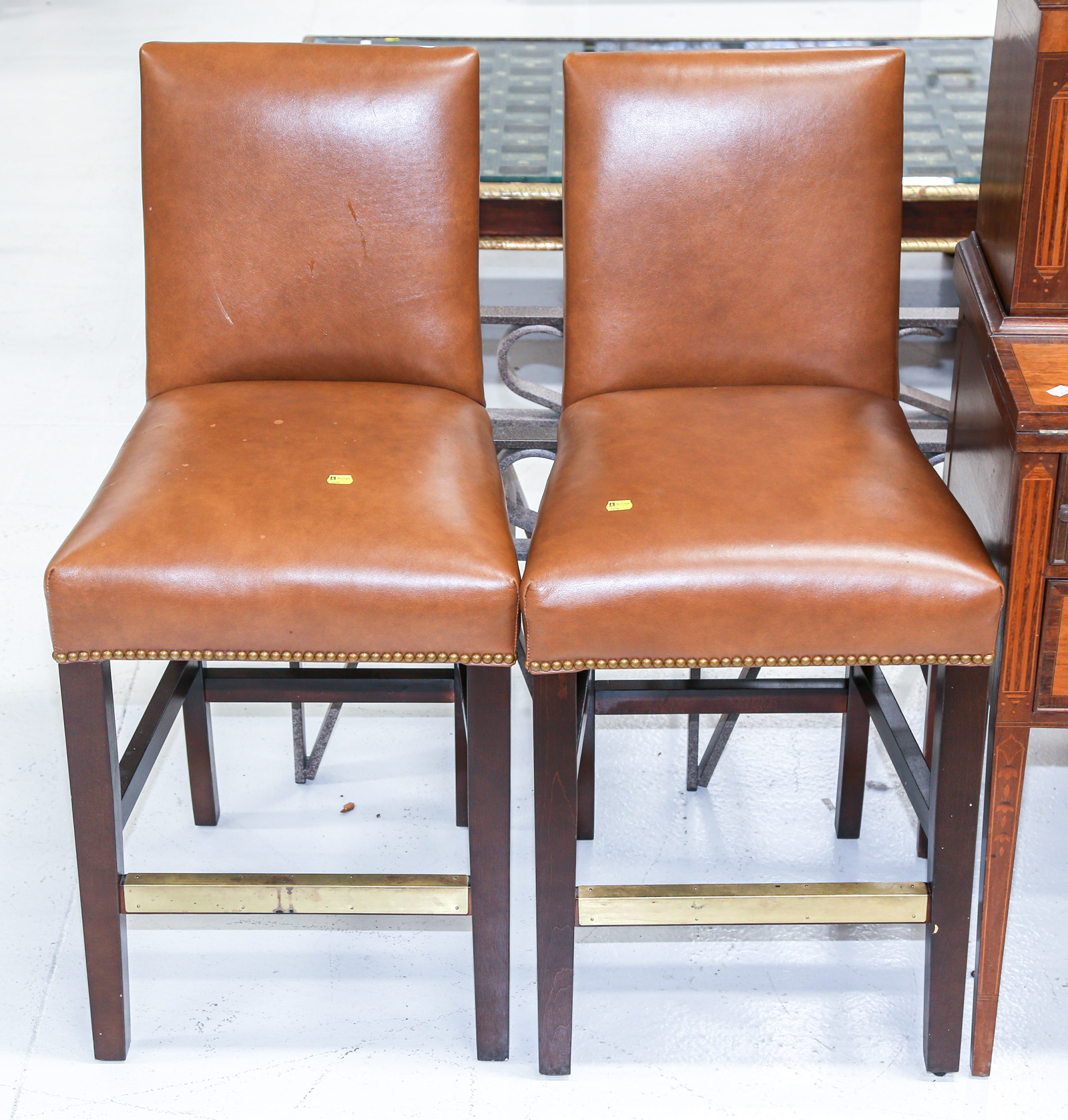 A PAIR OF CONTEMPORARY BAR STOOLS