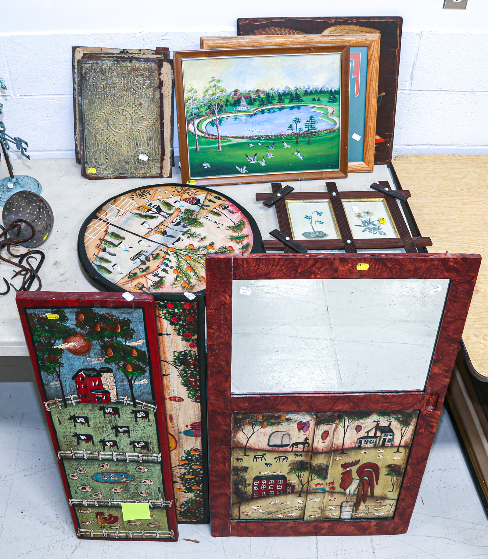 GROUP OF ASSORTED FOLK ART ITEMS