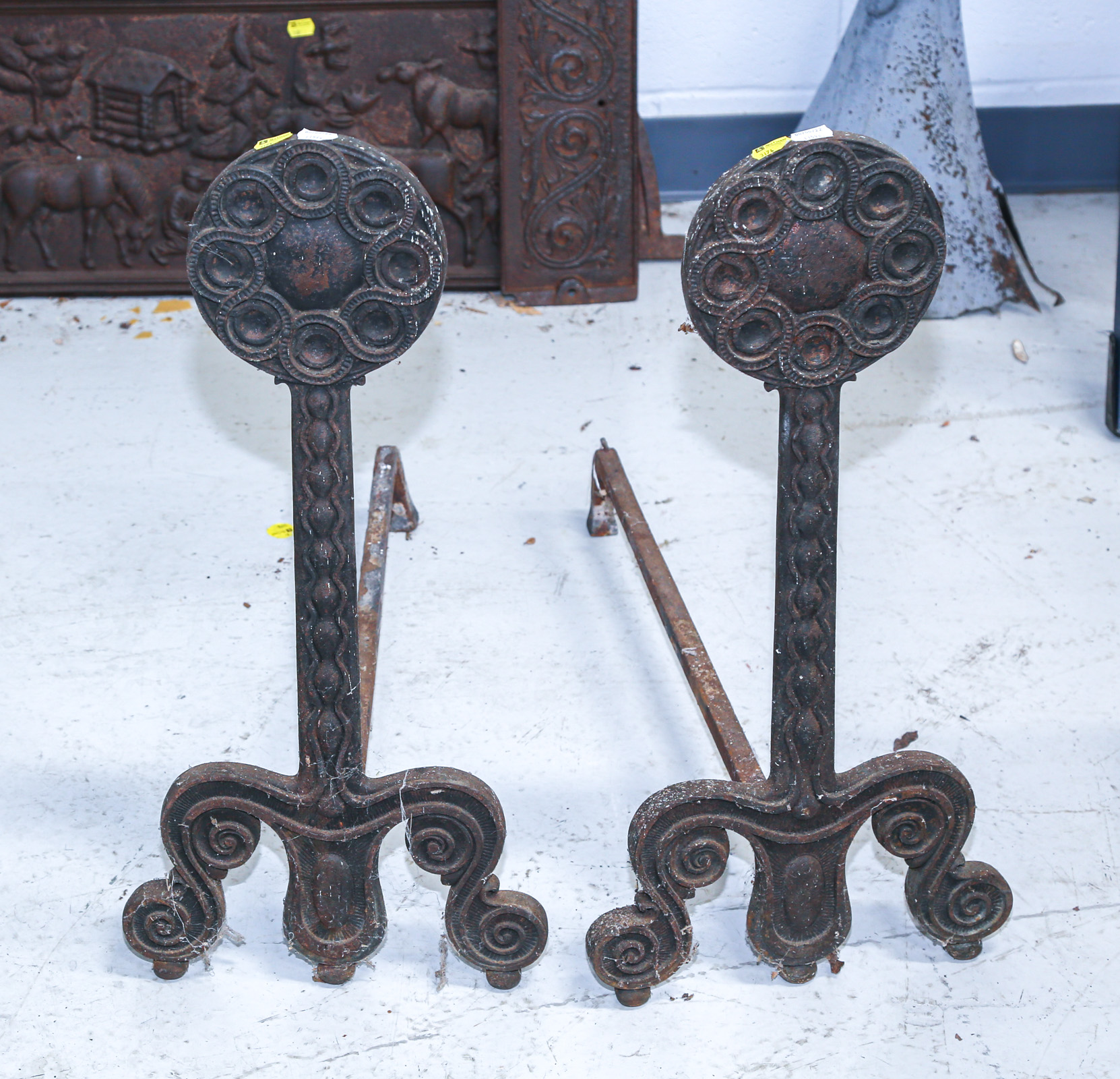 A PAIR OF LATE VICTORIAN CAST IRON