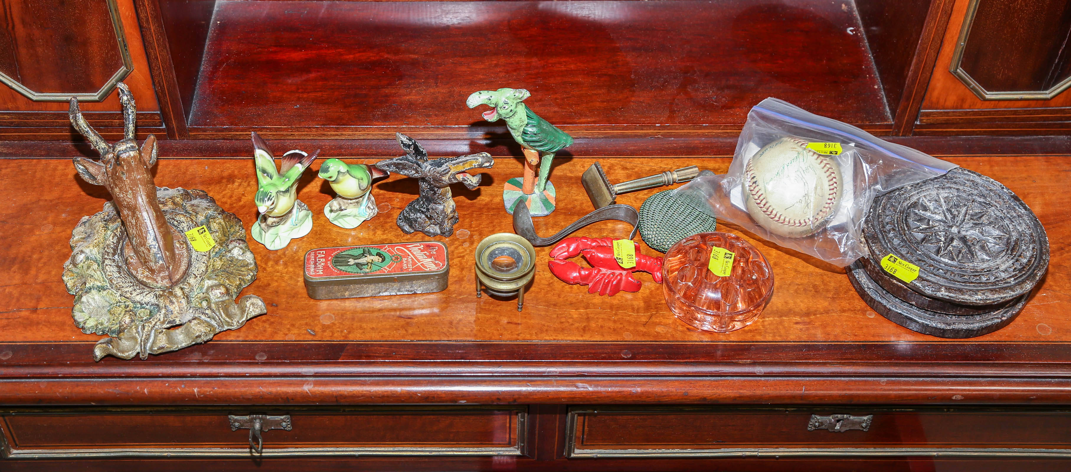 GROUP OF VINTAGE COLLECTIBLES Including