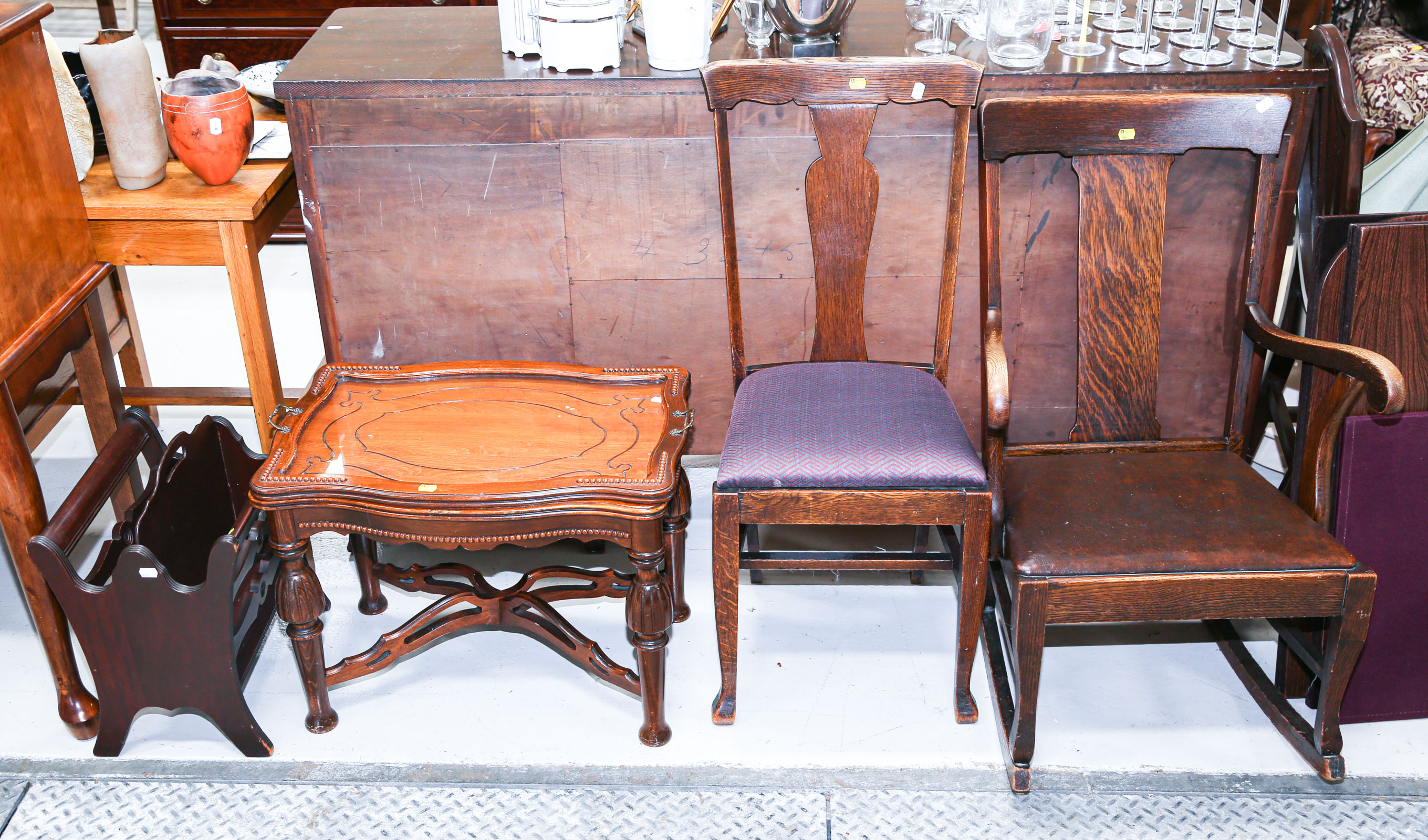 FOUR ASSORTED PIECES OF FURNITURE 369bb3