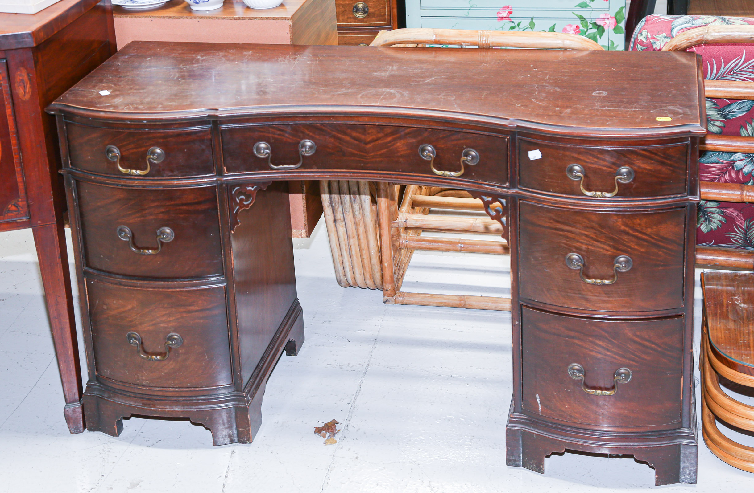 MAHOGANY KNEEHOLE DESK; & MIRROR