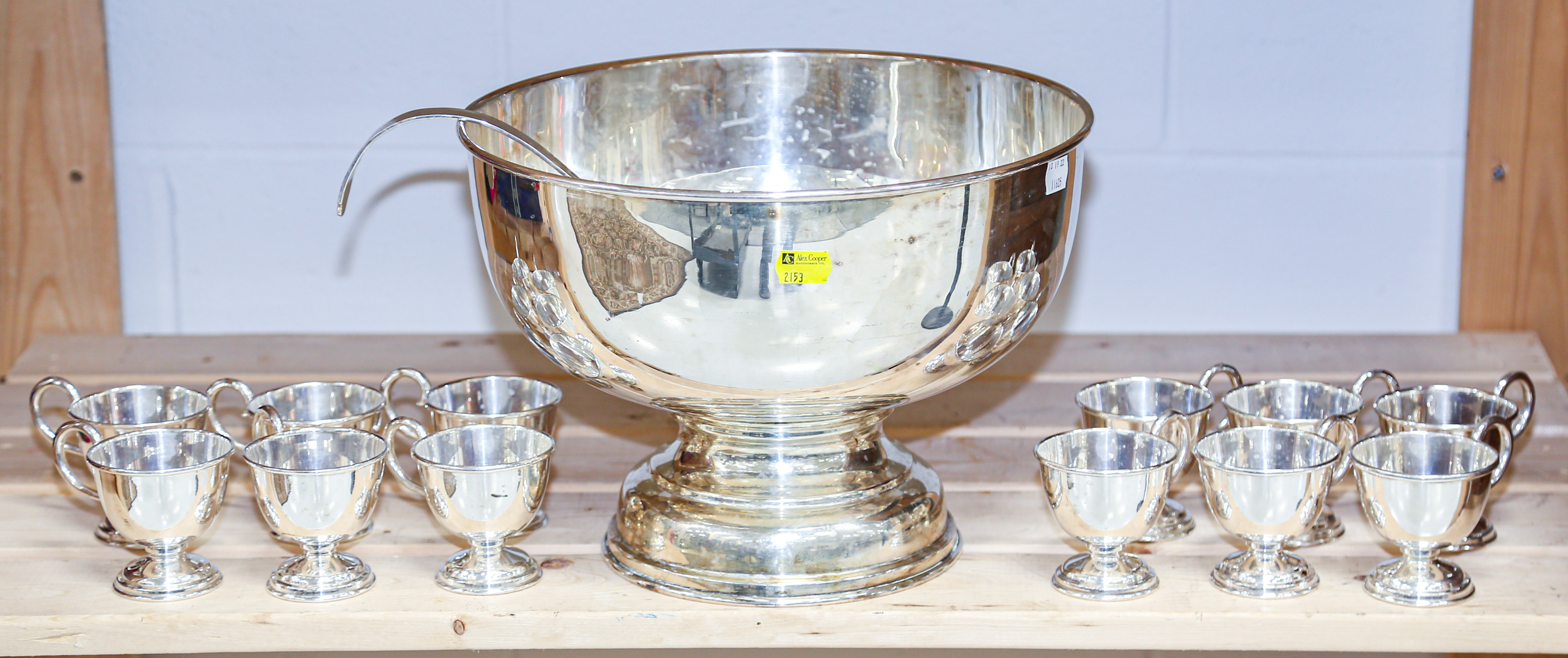 SILVER PLATED PUNCH BOWL WITH CUPS 369bfc