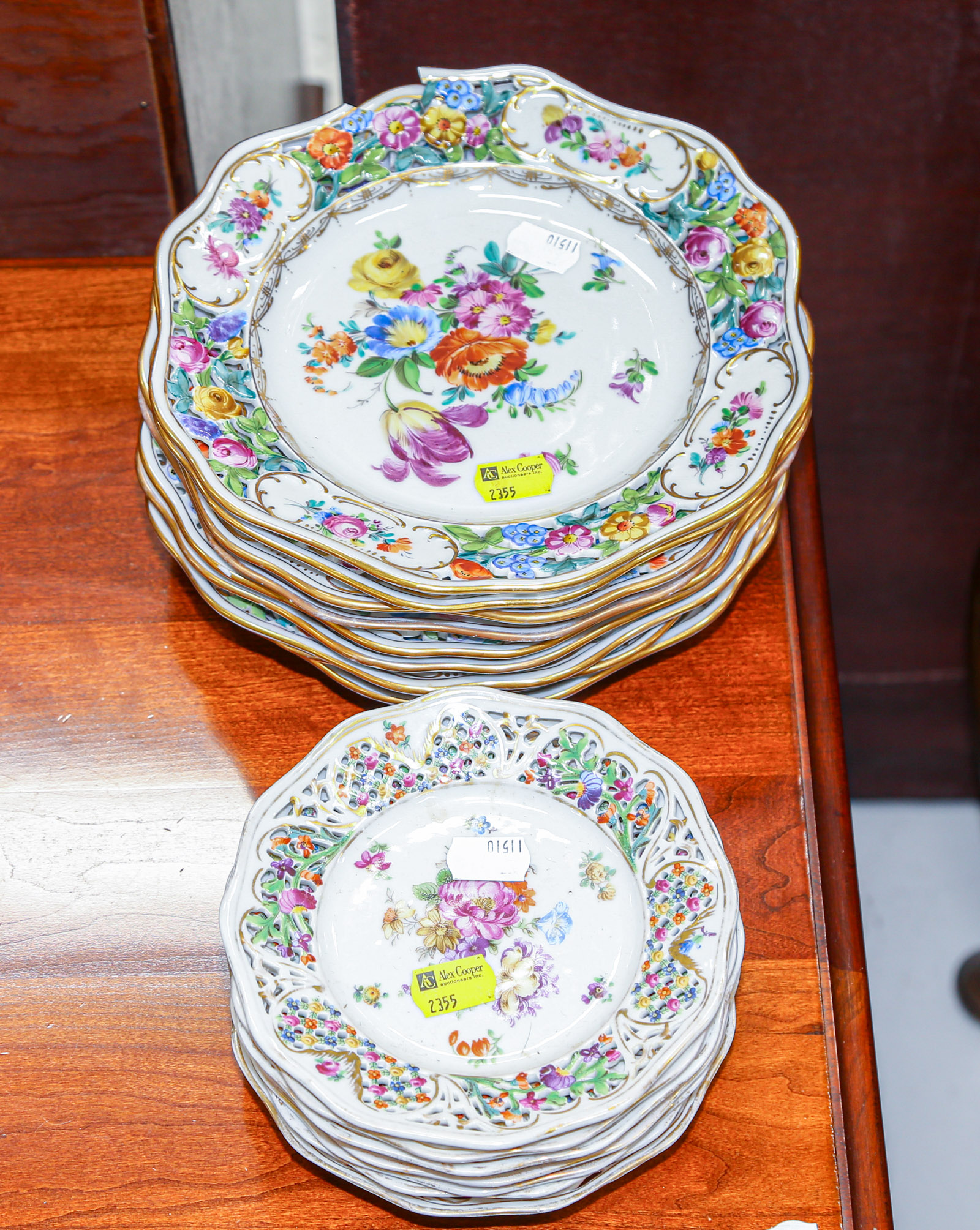 GROUP OF DRESDEN CHINA PLATES Early