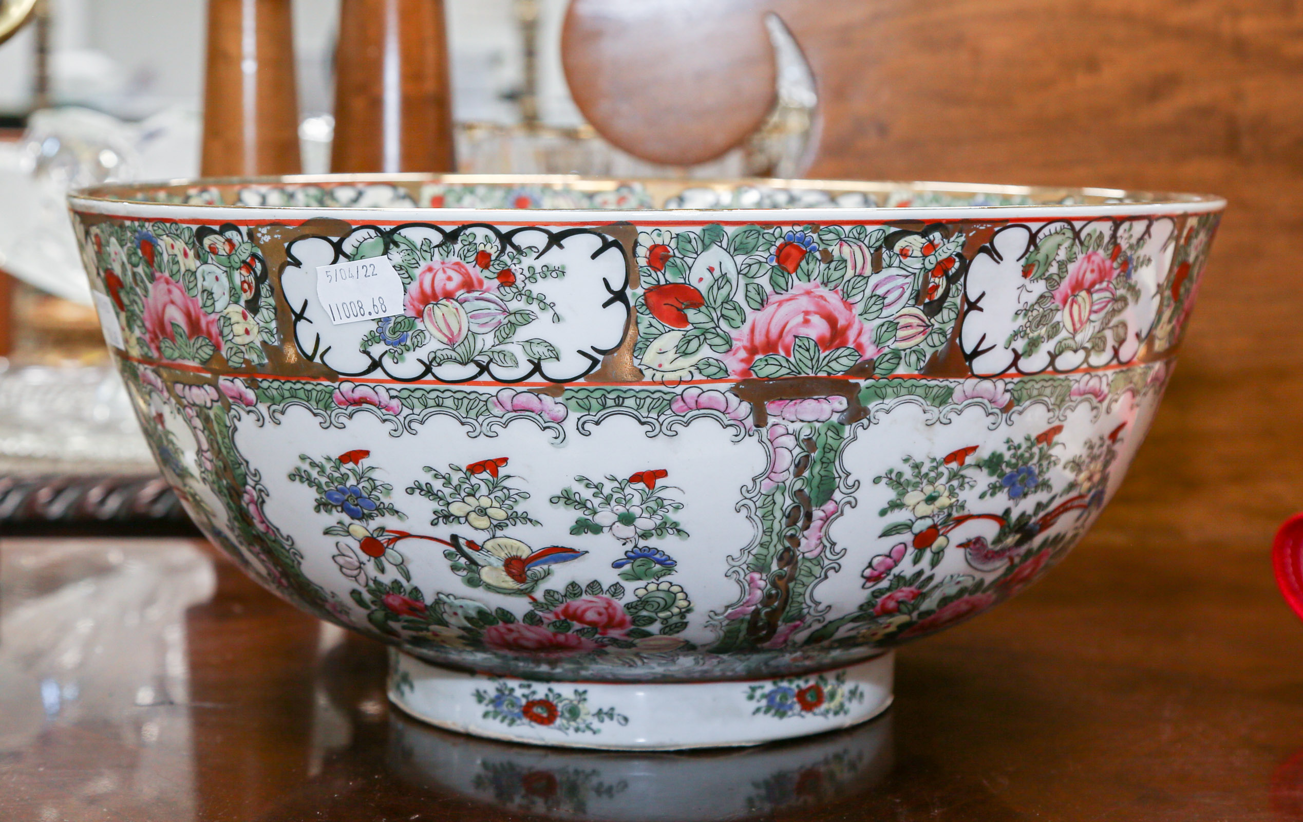 CHINESE ROSE MEDALLION PUNCH BOWL 369cc7