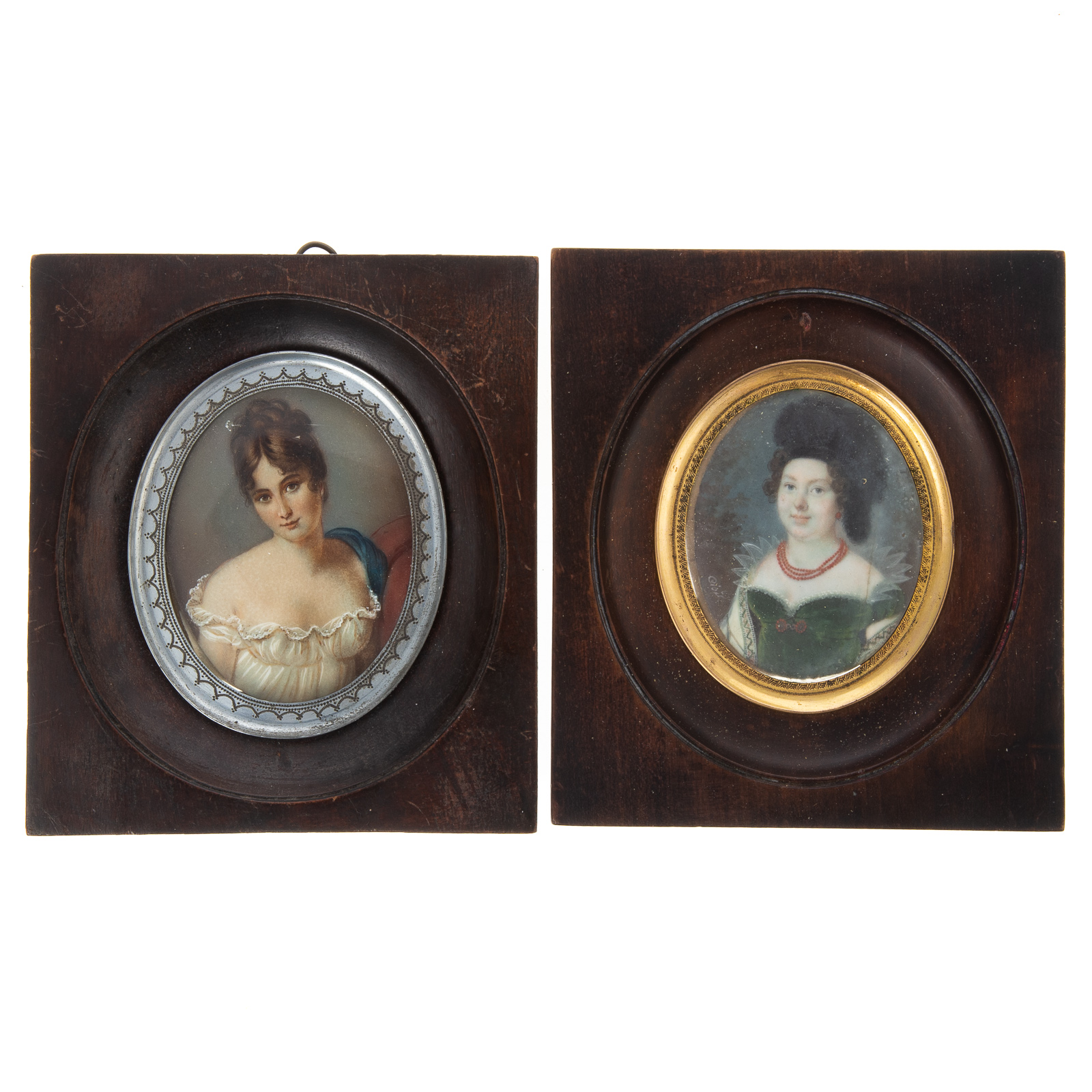 TWO ENGLISH SCHOOL PORTRAIT MINIATURES 369d2e