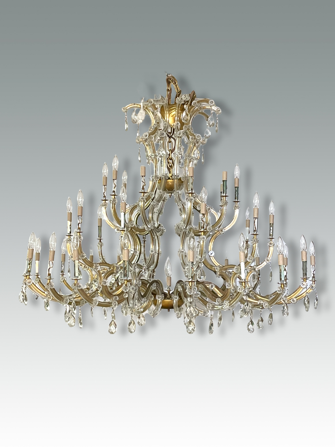 PALATIAL MULTI-ARM CHANDELIER: