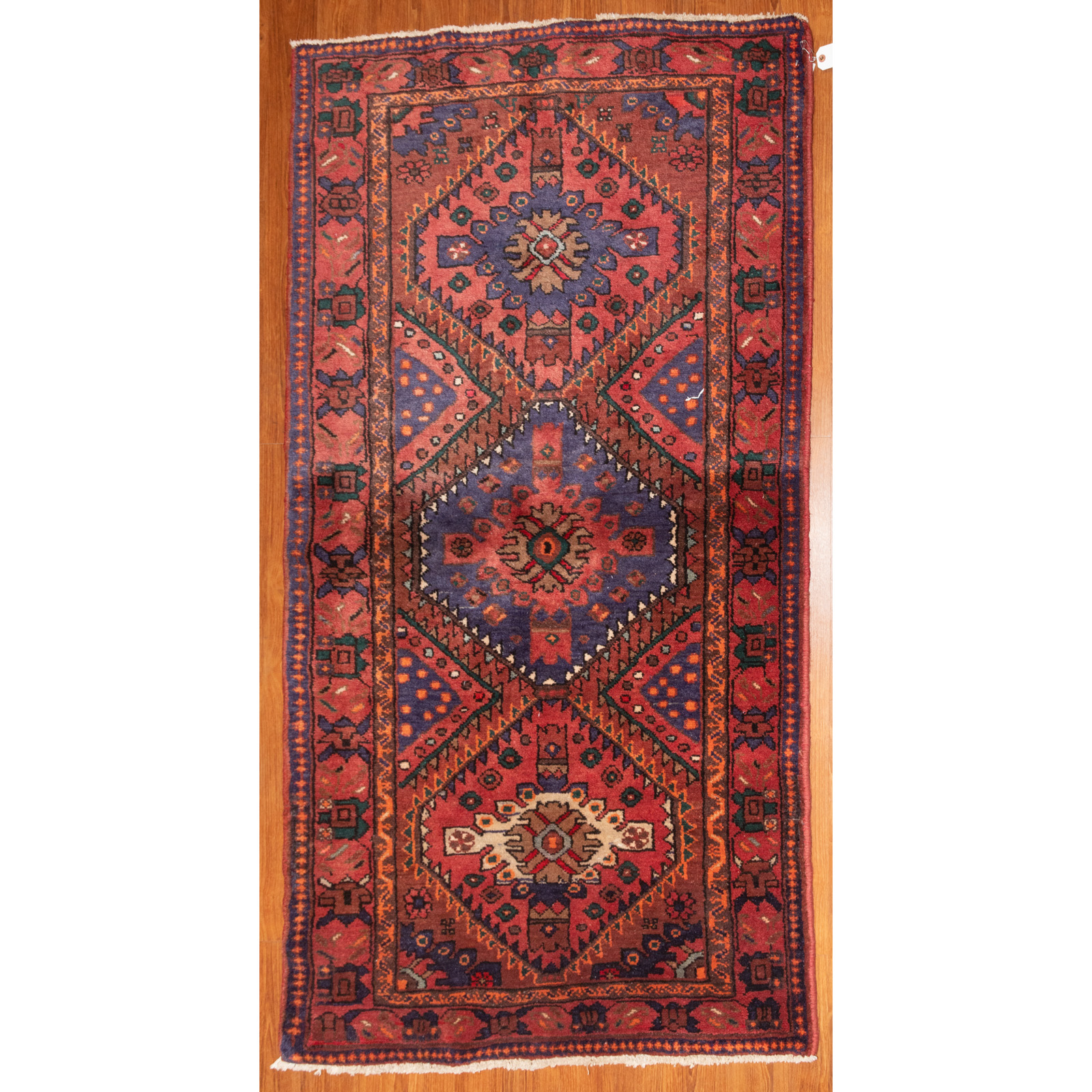 HAMADAN RUG, PERSIA, 3.5 X 6.3