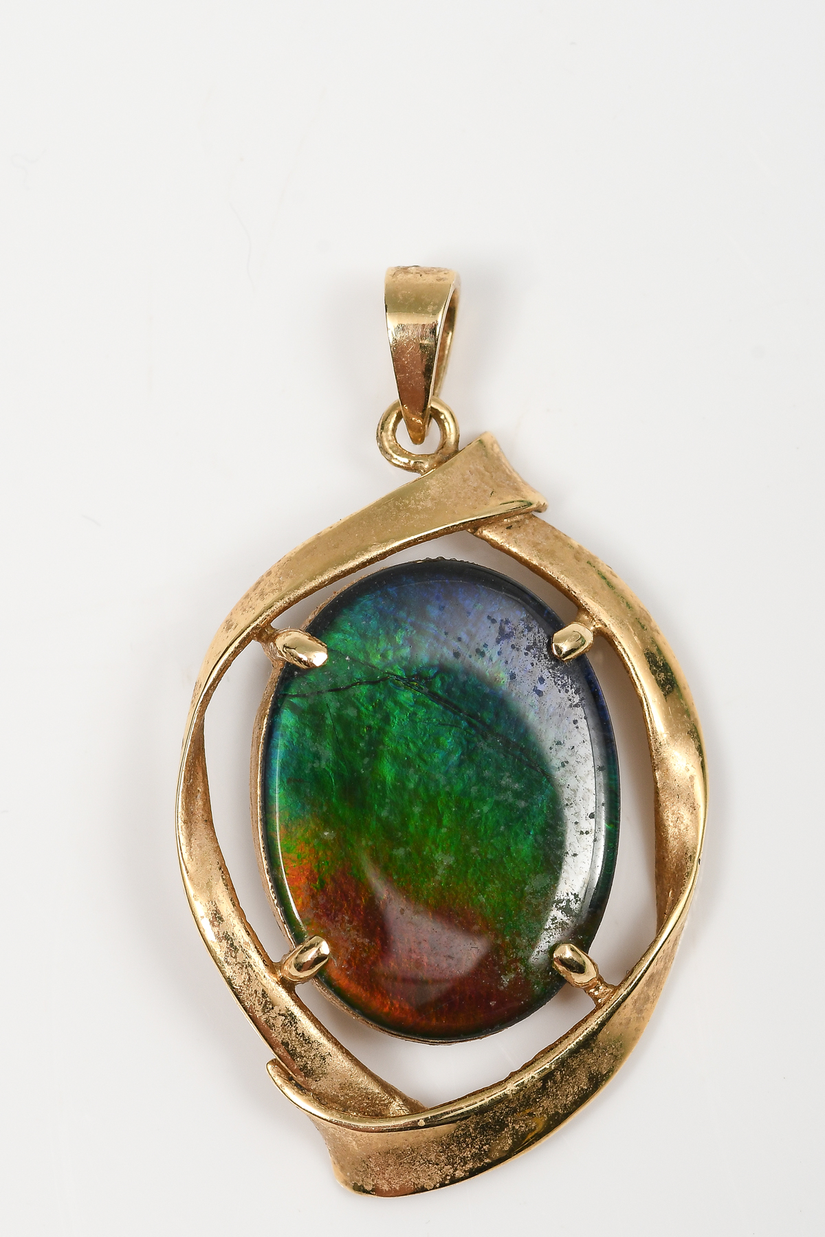 18K AMMOLITE PENDANT: 18K yellow