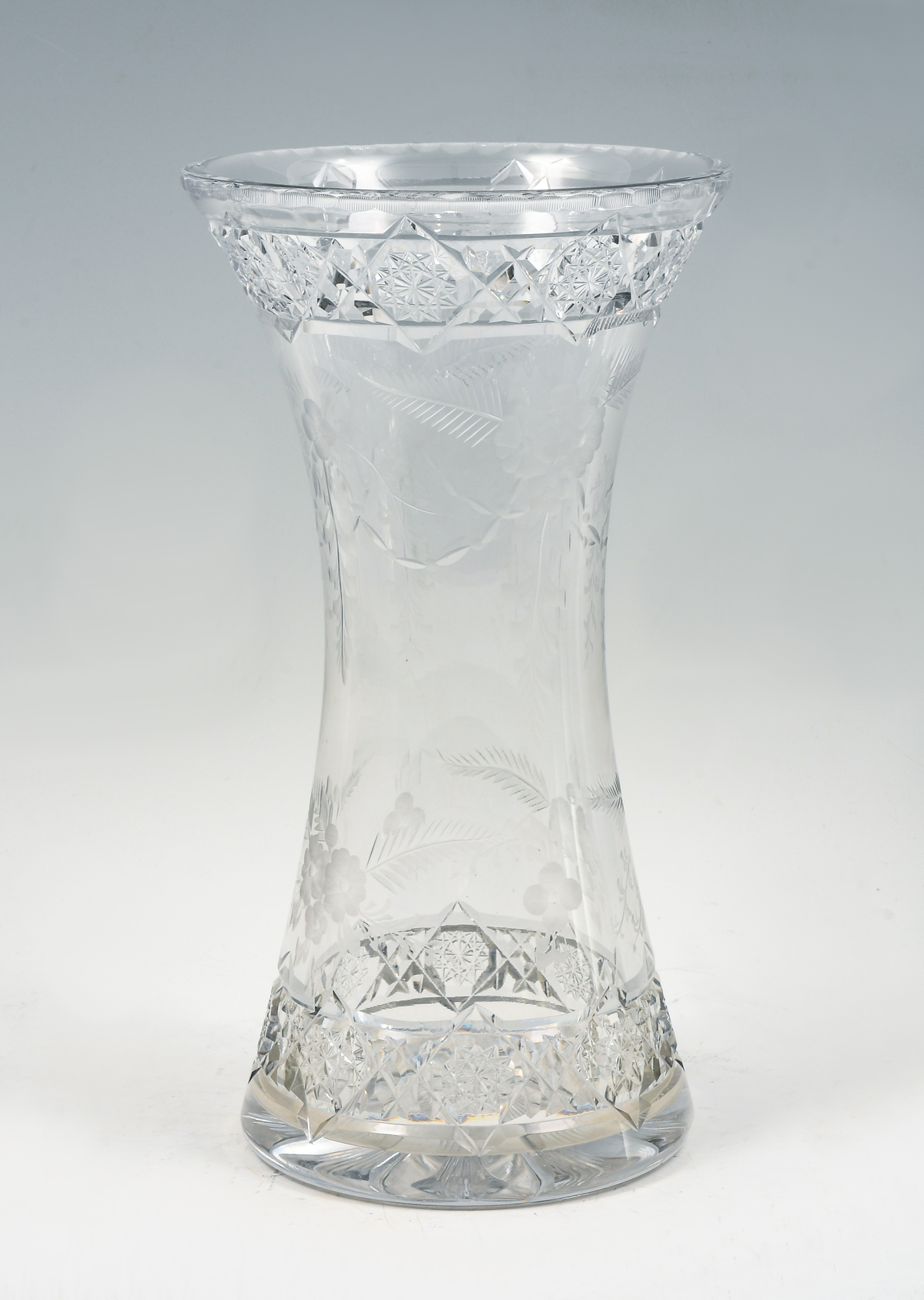 SIGNED HAWKES CUT CRYSTAL VASE: