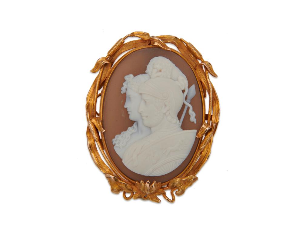 14K GOLD AND CARVED AGATE CAMEO