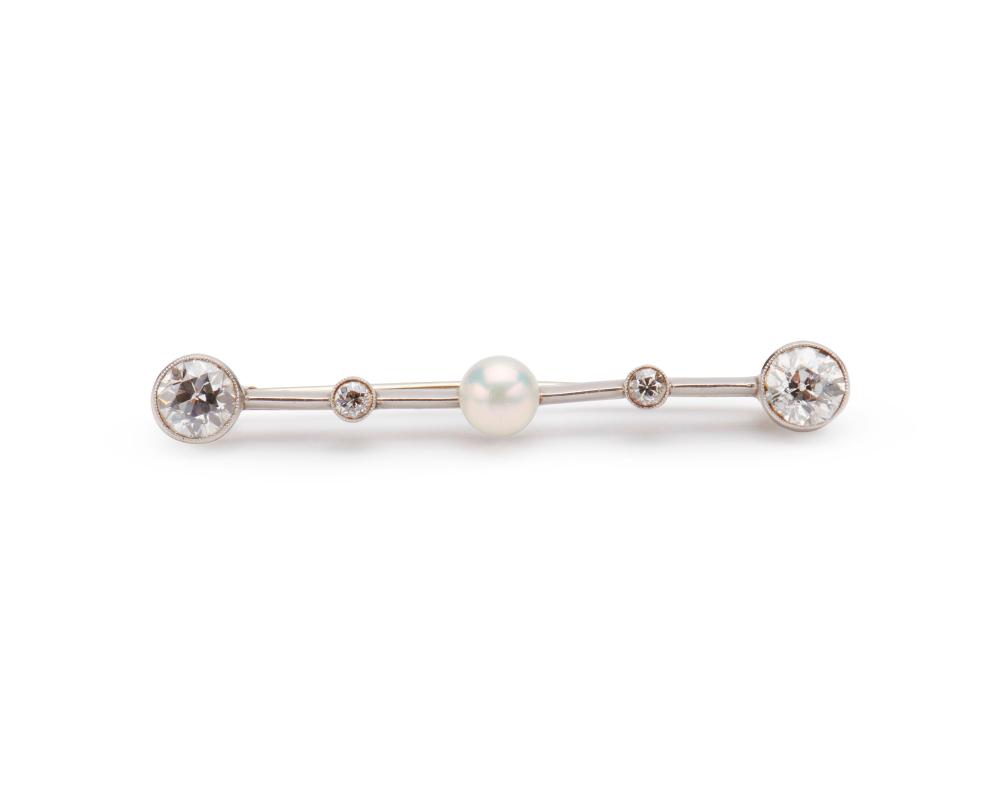 PLATINUM DIAMOND AND PEARL BROOCHPlatinum  367995