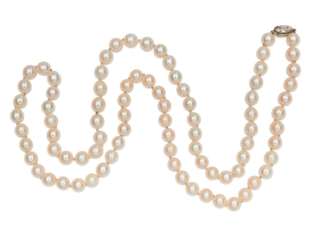 PEARL NECKLACEPearl Necklace  comprising