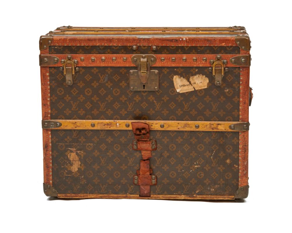 LOUIS VUITTON TRUNKLouis Vuitton 367a71