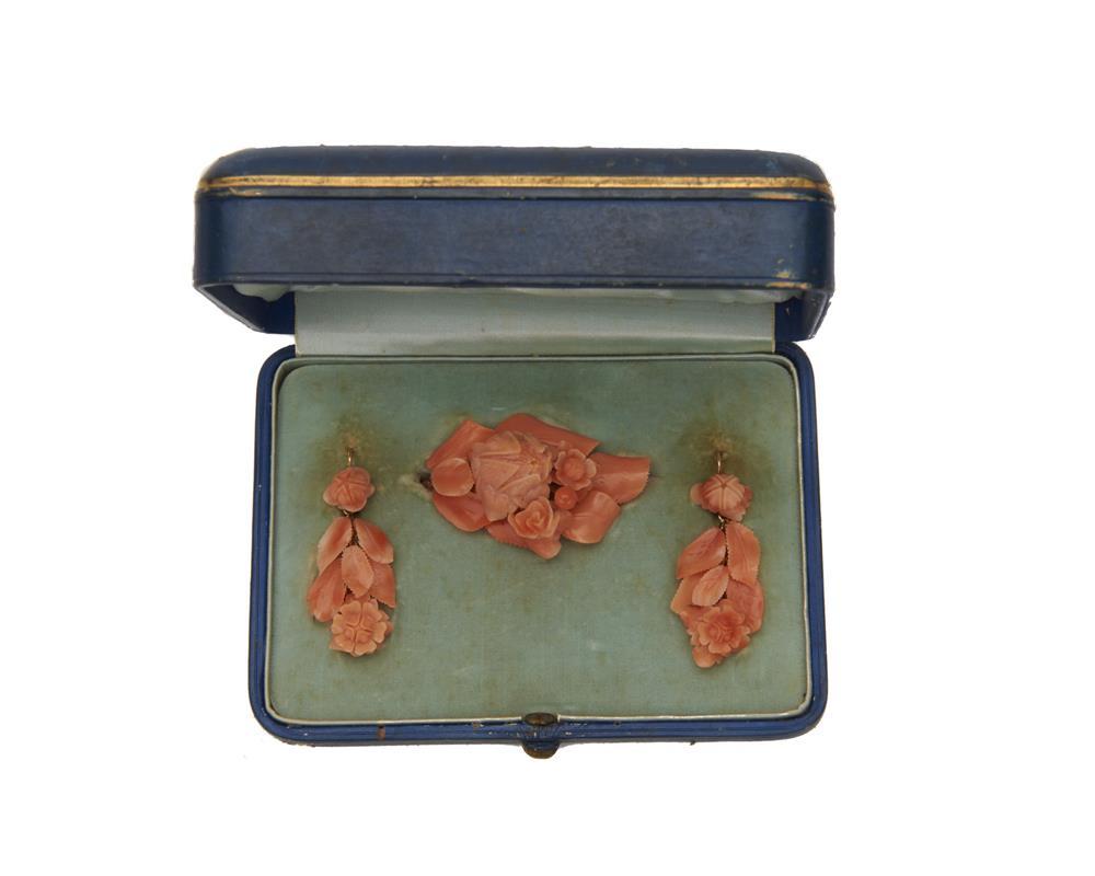 14K GOLD AND CARVED CORAL SUITE,