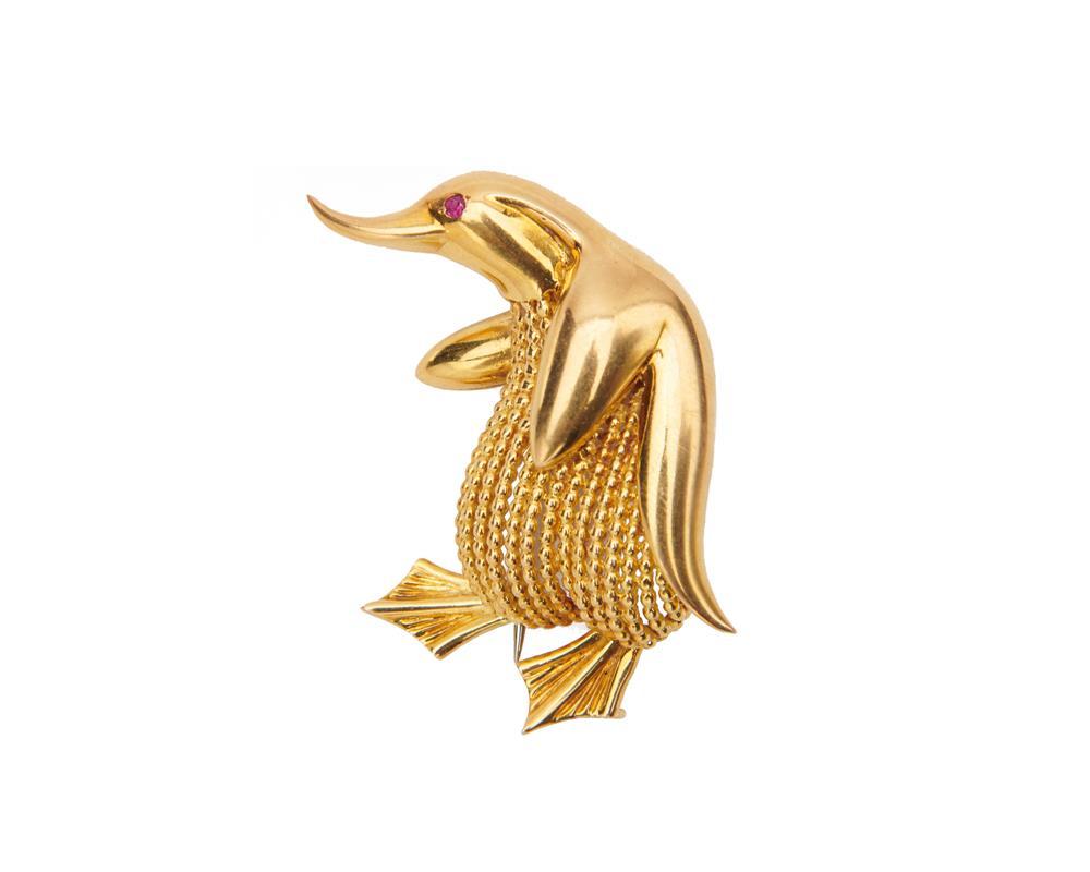 CARTIER 18K GOLD PENGUIN BROOCHCARTIER 367f30