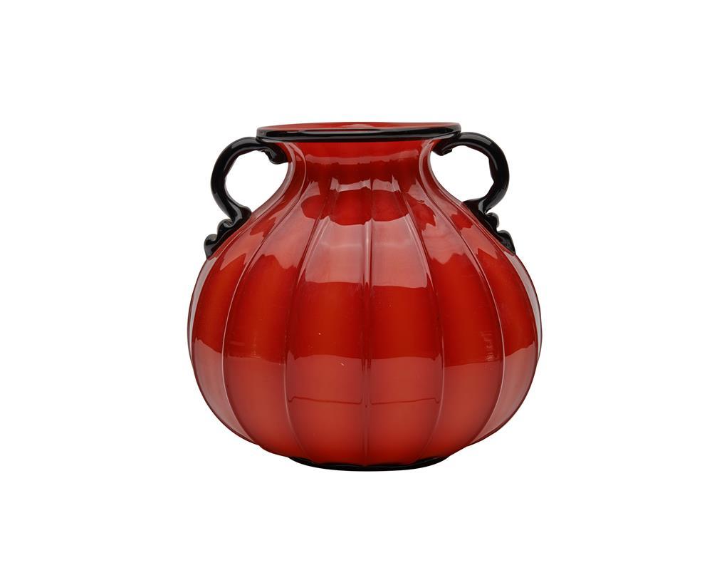 MURANO RED AND BLACK GLASS RIBBED