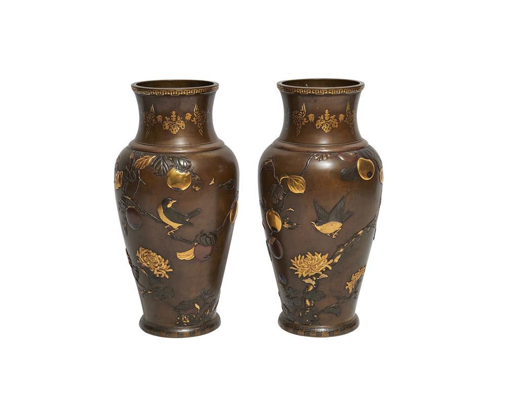 LARGE PAIR OF JAPANESE MEIJI PERIOD 367f7d