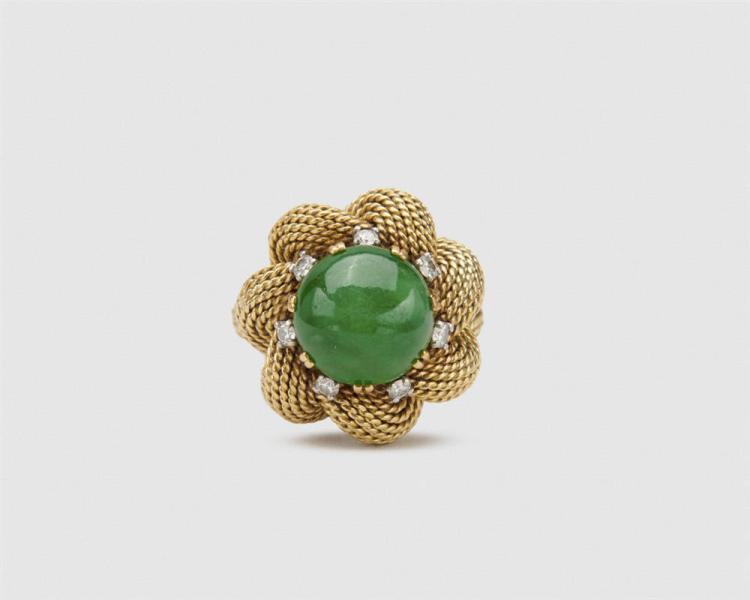 18K GOLD, JADEITE, AND DIAMOND RING18K