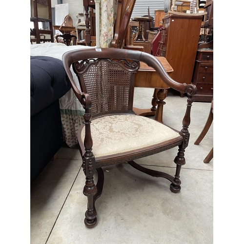 Vintage caned armed chair 368299