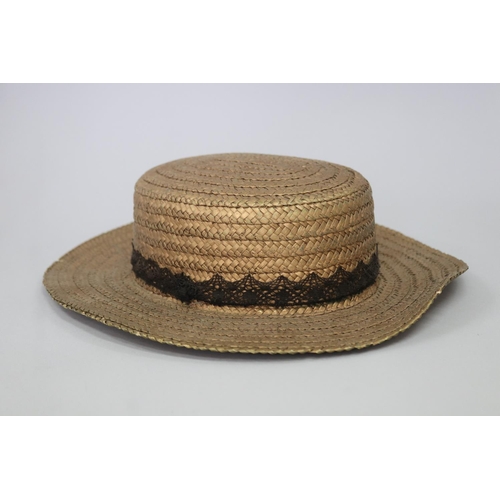 Morgan Taylor sun hat, approx 8.5cm
