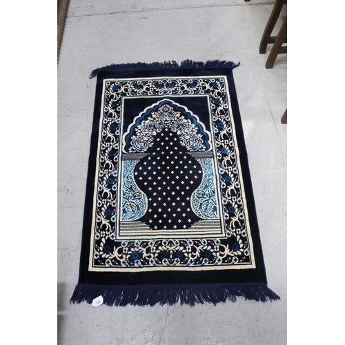 Royal Blue an cream ground Prayer 3683a5