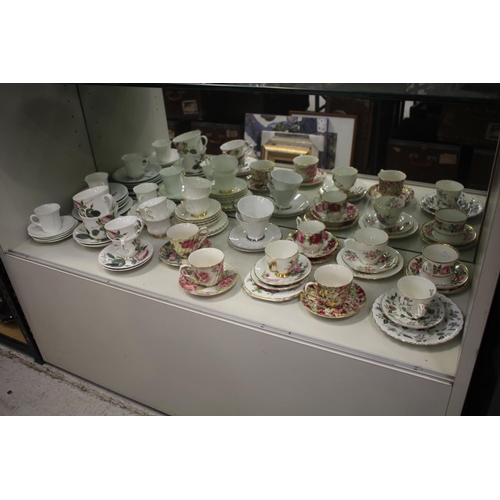 Assortment of porcelain to include Shelley,