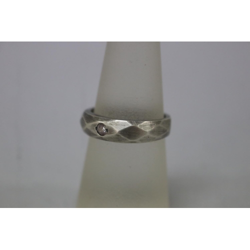 Silver ring, size Q