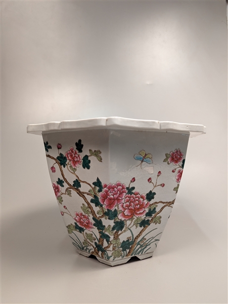 Chinese Qing-style Famille Rose enameled