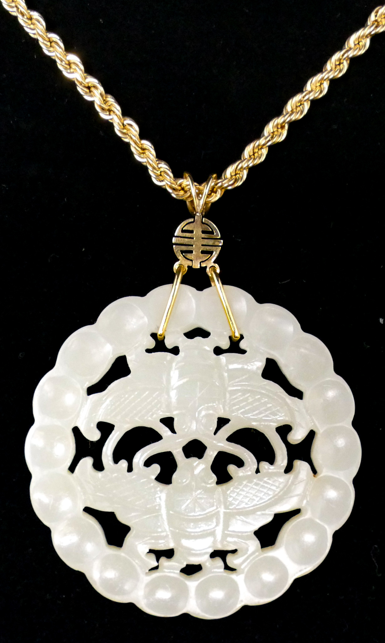 14k Chinese Jade Double Moth Pendant 368716