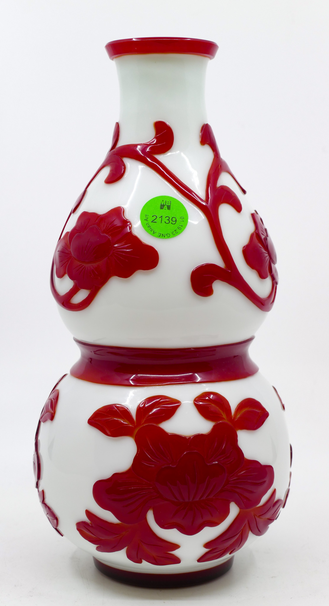 Chinese Red Carved Peking Glass 368791