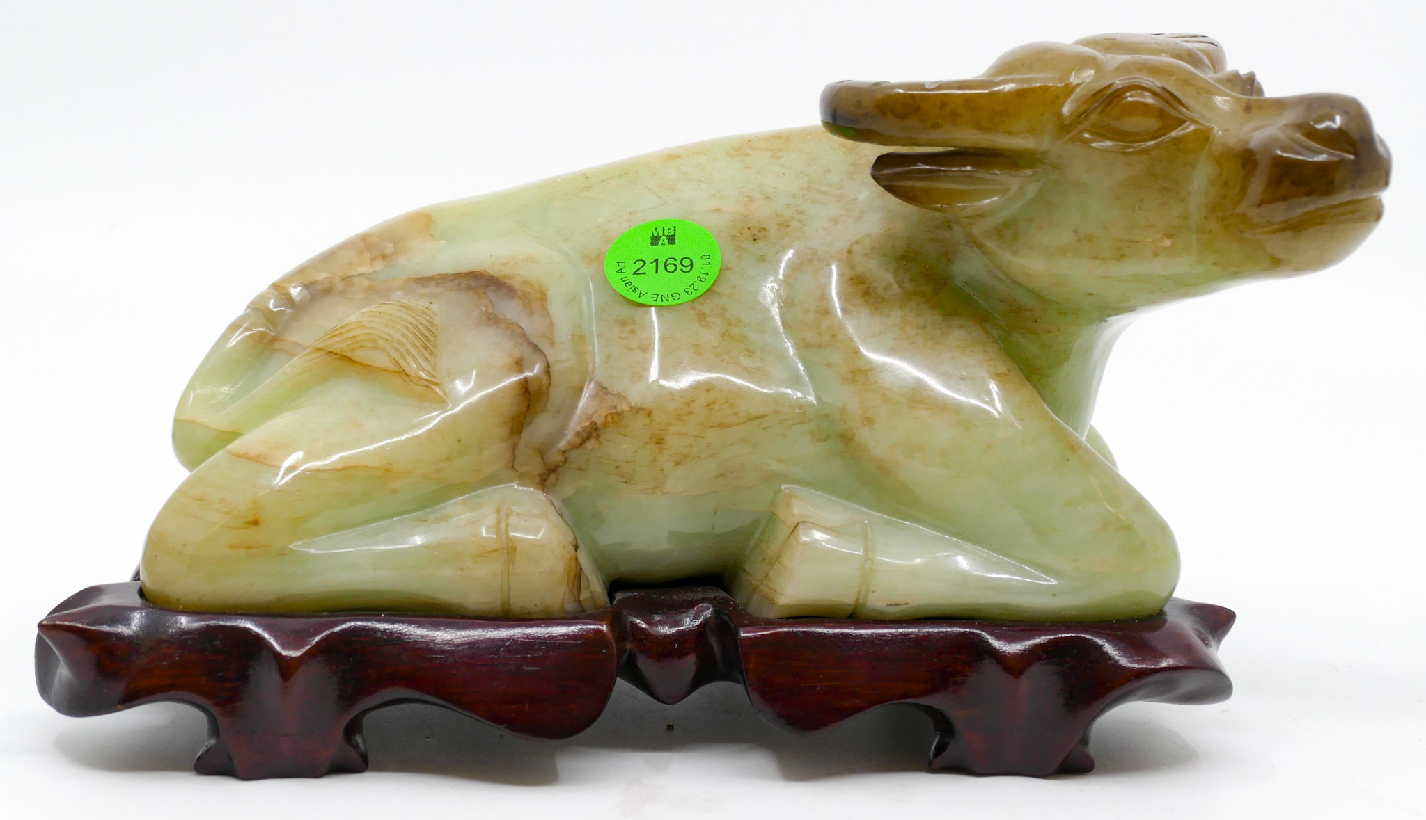 Chinese Carved Jade Reclining Ox 3687af