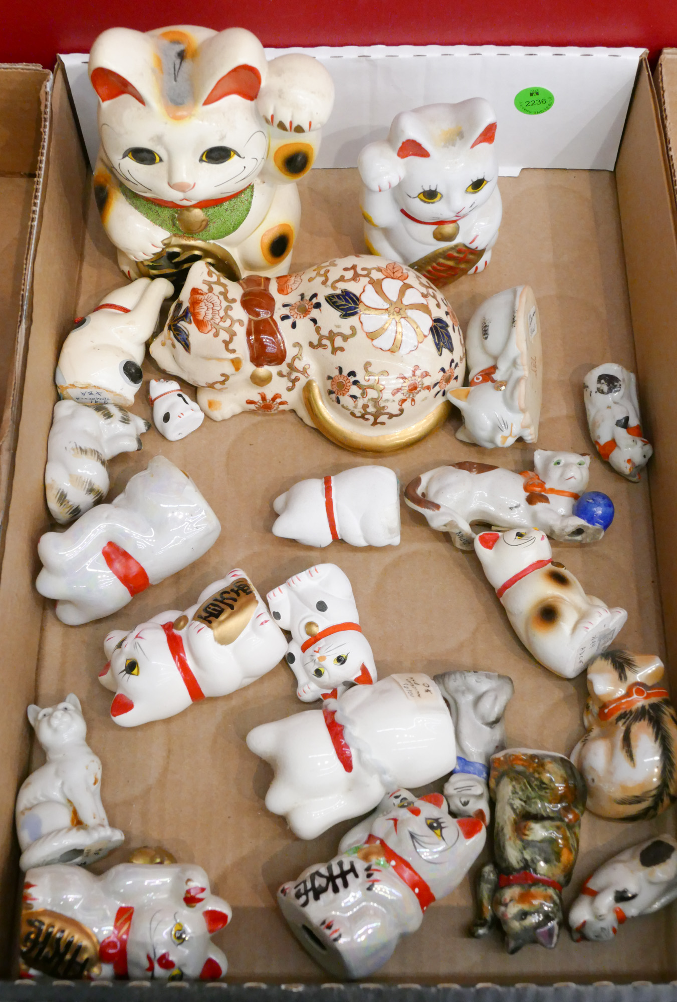 Box 22pc Japanese Cat Figurines