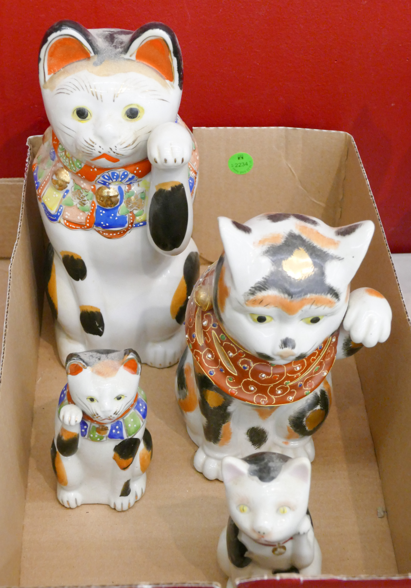 Box 4pc Japanese Maneki Neko Porcelain 3687ef