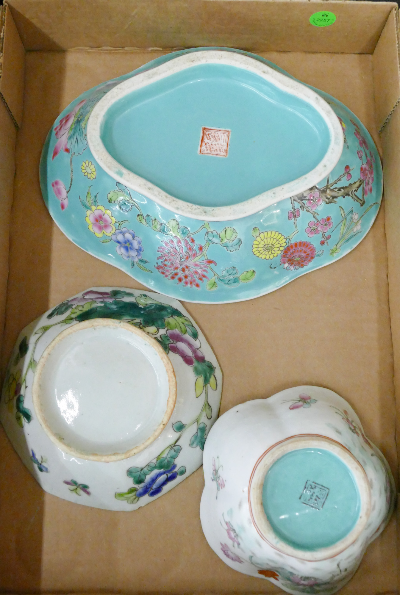 Box 3pc Old Chinese Floral Porcelain 368806
