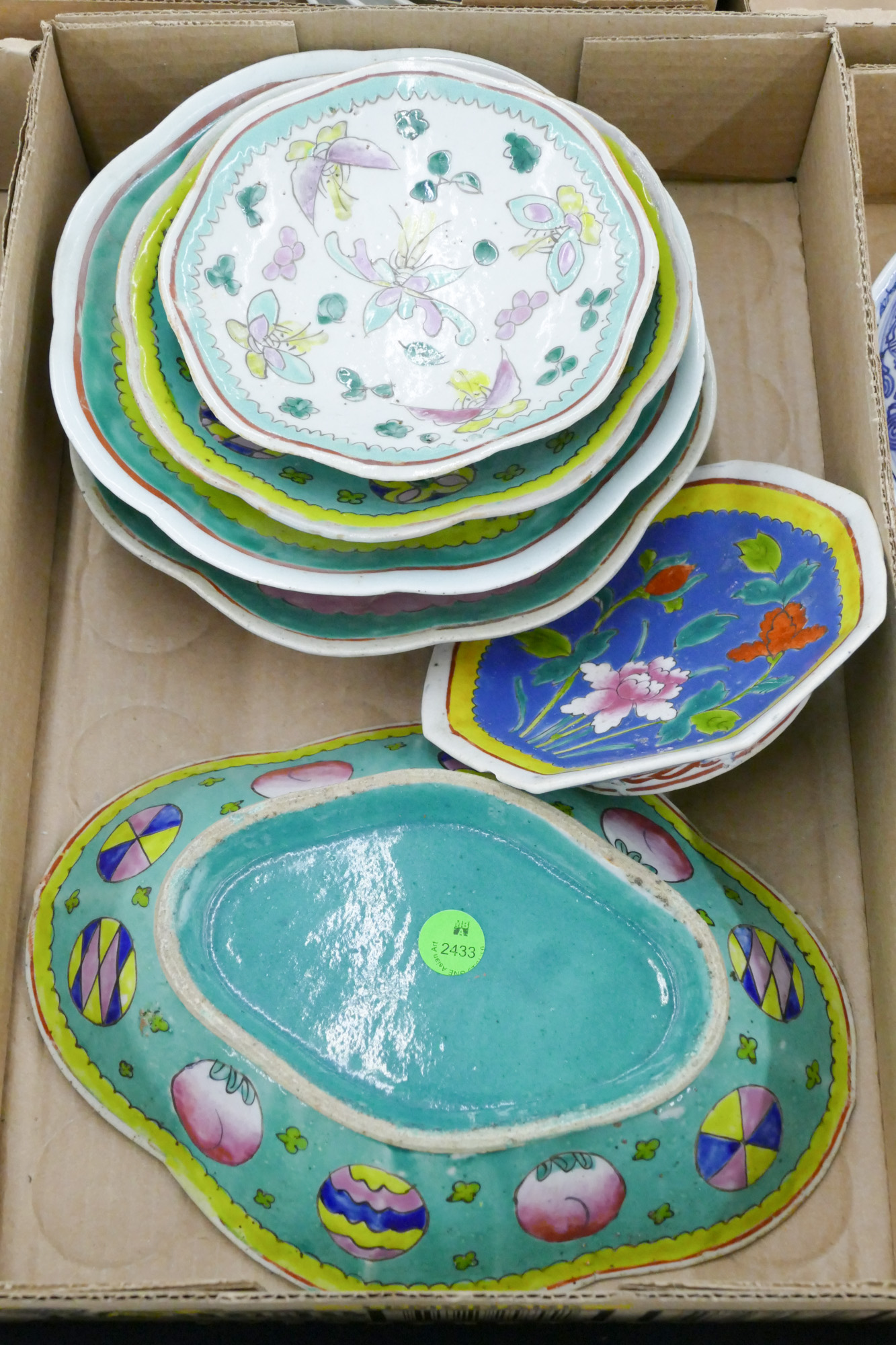 Box Old Chinese 6pc Dishes and