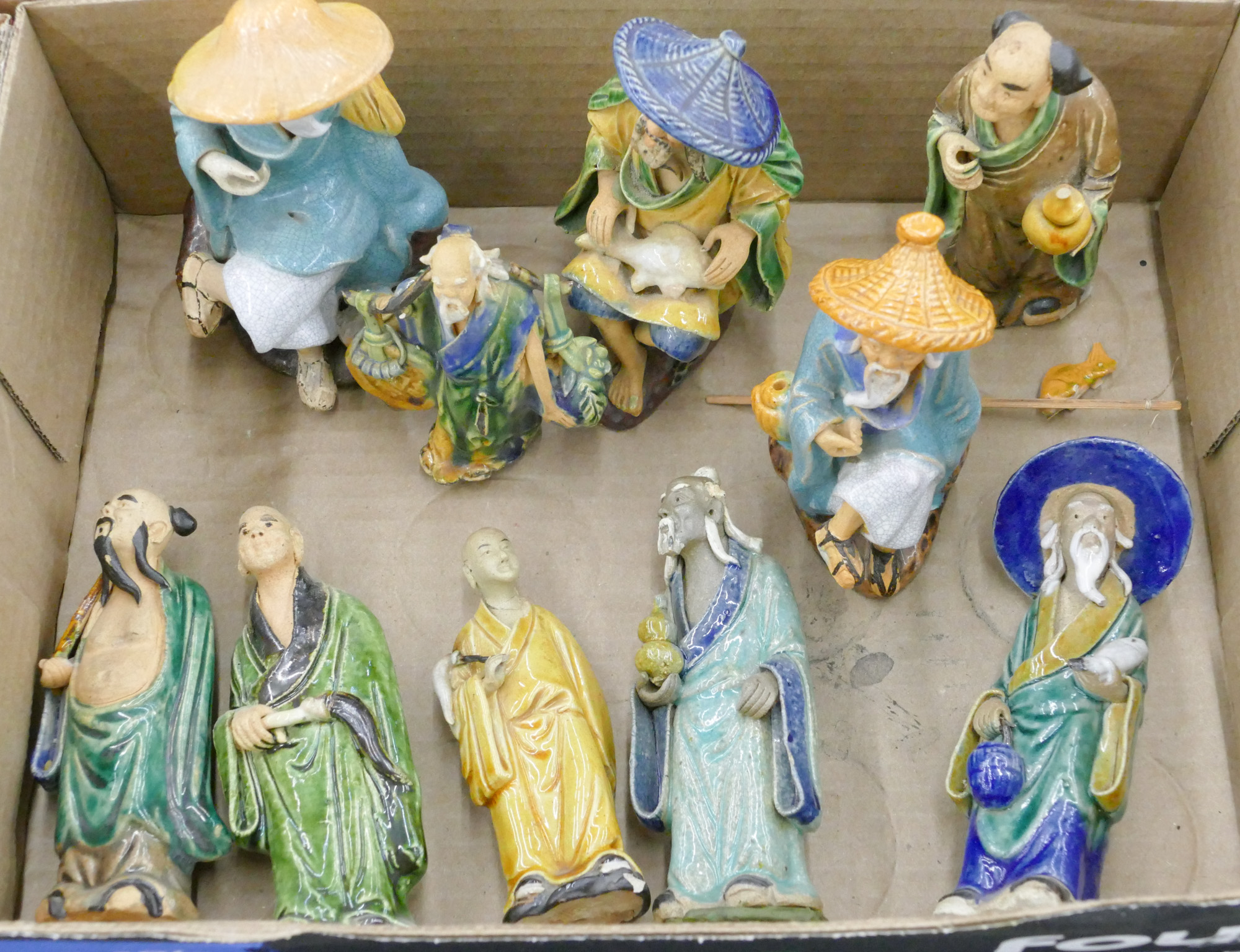 Box Old Chinese Mudmen Figures