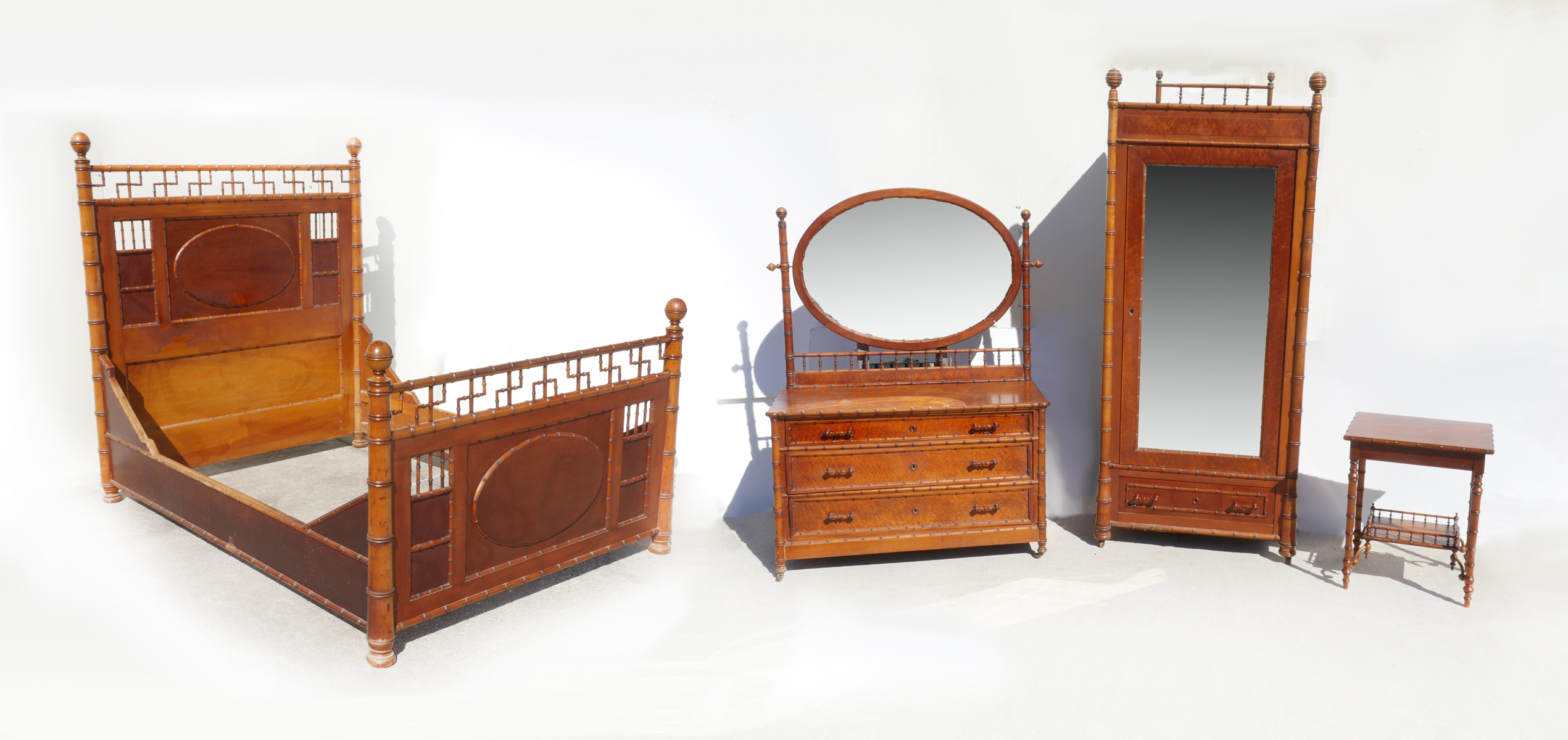 4 PC. R.J. HORNER BAMBOO MOTIF BEDROOM