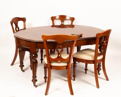 A Victorian mahogany extending 36b485