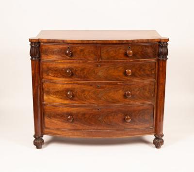 An early Victorian mahogany bowfront 36b4fd