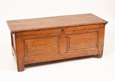 A 19th Century rustic pine coffer  36b51a