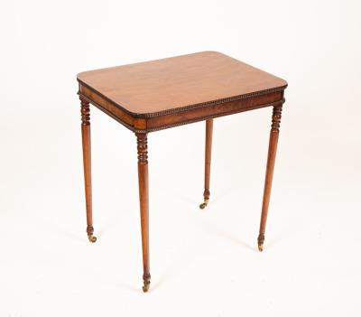 A Regency mahogany centre table 36b52c