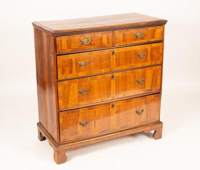 An 18th Century walnut and featherbanded 36b555