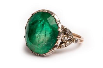 A 19th Century emerald and diamond 36b60f