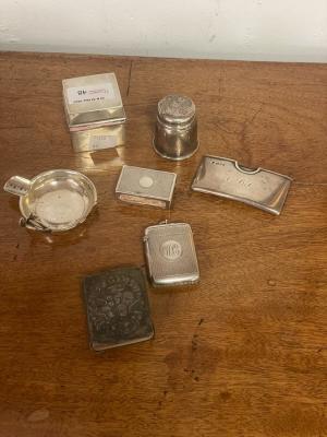 A quantity of small silver items to