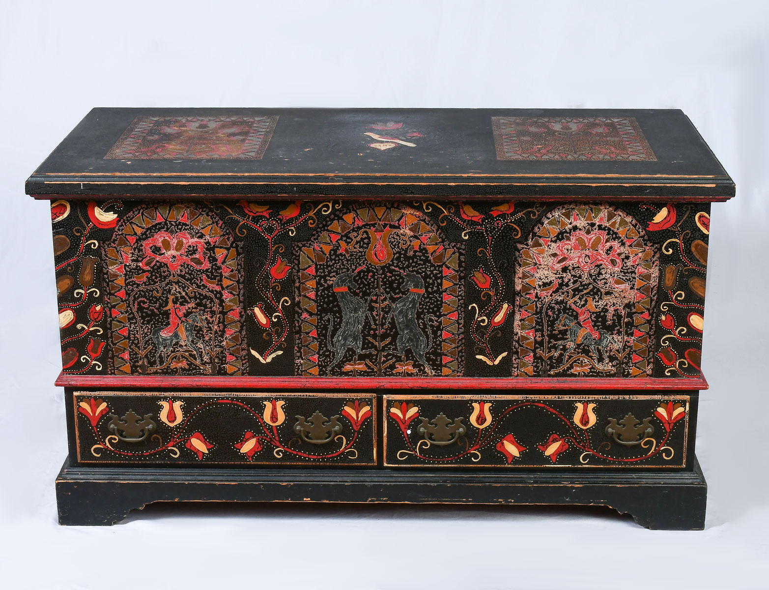 DECORATED PENNSYLVANIA DOWER CHEST  36b80f
