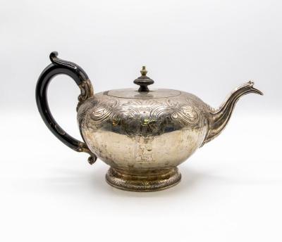 A George IV silver teapot Robert 36b843