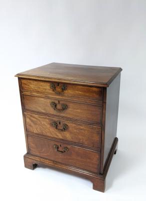 A George III mahogany chest commode  36ba40